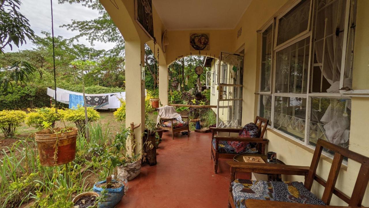 Backyard Hostel Moshi Exterior photo